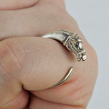 Load image into Gallery viewer, Sterling Horse Ring