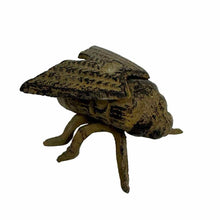 Load image into Gallery viewer, Cast Iron Fly Figurine