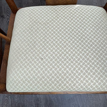 Load image into Gallery viewer, Oak Horseshoe Chairs