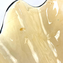 Load image into Gallery viewer, Ceramic Clam Bowl