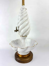 Load image into Gallery viewer, Italian Pottery Cistern Lamp
