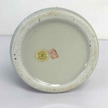 Load image into Gallery viewer, Grape Leaf Utensil Holder Vase