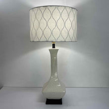 Load image into Gallery viewer, Large Crackle Pottery Lamp