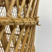 Load image into Gallery viewer, Wicker Plant Stand