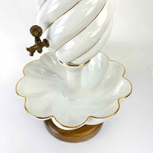 Load image into Gallery viewer, Italian Pottery Cistern Lamp