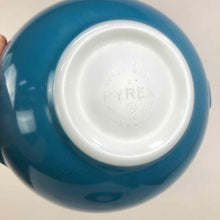 Load image into Gallery viewer, Pyrex Blue Horizon Bowls