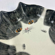 Load image into Gallery viewer, Hand Painted Cat Bowl