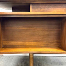 Load image into Gallery viewer, Modern Walnut Floating Desk