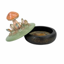 Load image into Gallery viewer, Mushroom Box