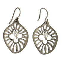 Load image into Gallery viewer, Hammered Sterling &amp; Pearl Earrings