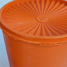 Load image into Gallery viewer, Tupperware Canisters
