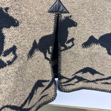 Load image into Gallery viewer, Reversible Western Duster