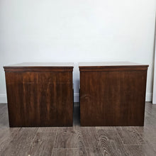 Load image into Gallery viewer, Modern End Tables