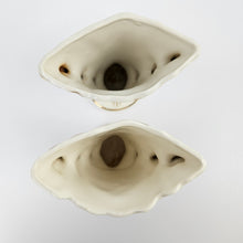 Load image into Gallery viewer, Victorian Vase Pair
