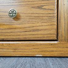 Load image into Gallery viewer, Wooden Dresser