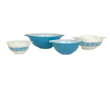 Load image into Gallery viewer, Pyrex Blue Horizon Bowls