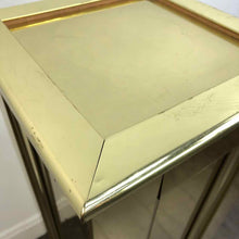 Load image into Gallery viewer, Beveled Brass Pedestal