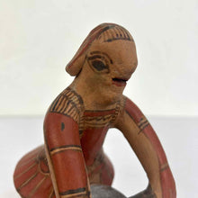 Load image into Gallery viewer, Mexican Pottery Woman