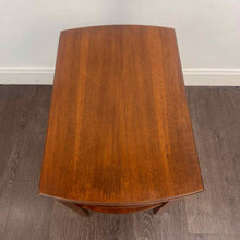 Load image into Gallery viewer, Walnut End Table
