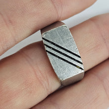 Load image into Gallery viewer, Modern Minimalist Ring