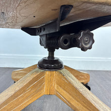 Load image into Gallery viewer, Ranch Oak Chair