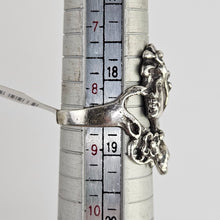 Load image into Gallery viewer, Art Nouveau Woman Ring