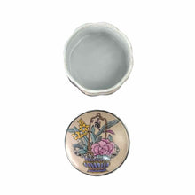 Load image into Gallery viewer, Round Floral Trinket Box