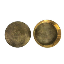 Load image into Gallery viewer, Round Brass Flowers Box