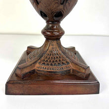 Load image into Gallery viewer, Heavy Brass Lamp