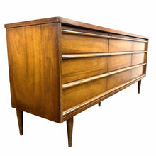 Load image into Gallery viewer, Mid-Century Modern Dresser