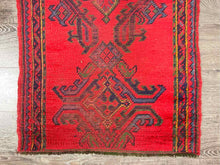 Load image into Gallery viewer, Hand Knotted Runner Rug