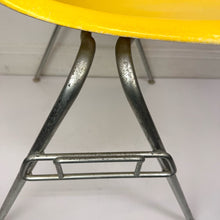 Load image into Gallery viewer, Modern Yellow Fiberglass Shell Chair