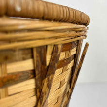 Load image into Gallery viewer, Tortoiseshell Woven Basket
