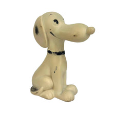 Load image into Gallery viewer, Rubber 1950s Snoopy Dog