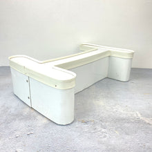 Load image into Gallery viewer, White Letter I Sign