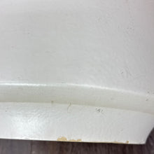 Load image into Gallery viewer, Modern White Pottery Planter