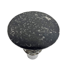 Load image into Gallery viewer, Metal Modern Rings Table