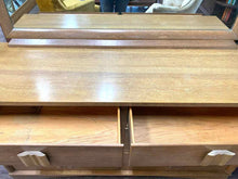 Load image into Gallery viewer, Modern Oak Dresser
