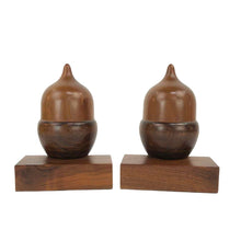 Load image into Gallery viewer, Walnut Acorn Bookends