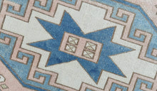 Load image into Gallery viewer, Oushak 1950s Rug