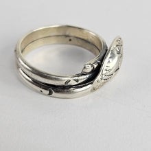 Load image into Gallery viewer, Sterling Snake Ring