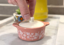 Load image into Gallery viewer, Gooseberry Ceramic Trinket Box