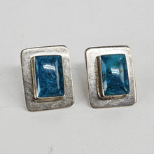 Load image into Gallery viewer, Bright Turquoise Stone Earrings