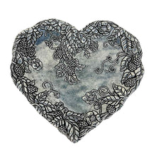 Load image into Gallery viewer, Heart Shaped Vineyard Plate