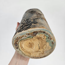 Load image into Gallery viewer, Wormwood Vase