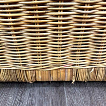 Load image into Gallery viewer, Vintage Trunk