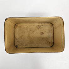 Load image into Gallery viewer, Metal 1930s Crayon Box