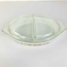 Load image into Gallery viewer, Pyrex Divided Dish &amp; Lid