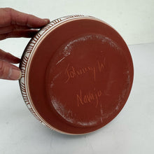 Load image into Gallery viewer, Navajo Pottery Vase