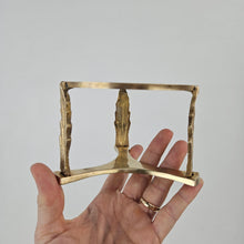 Load image into Gallery viewer, Brass Sphere Stand
